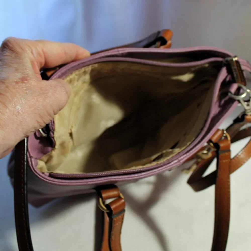 FOSSIL Lavender Pebbled Leather Crossbody w/ Tan Leather Trim, EUC